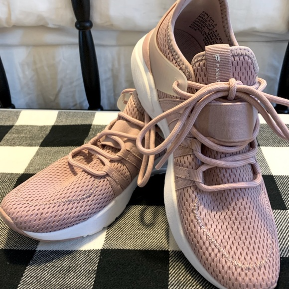 fabletics running shoes